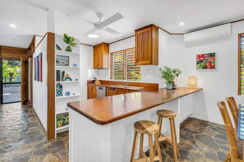Absolute Beachfront, Heart Of Port Douglas - 24 S - Darwin Holiday 2
