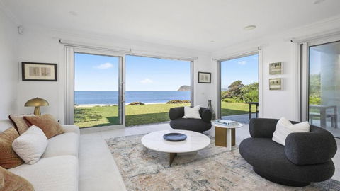 Absolute Beachfront On Stunning Pearl Beach - Darwin Holiday 1