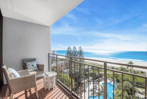Absolute Beachfront Royal Palms - Darwin Holiday 0