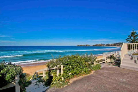 Absolute Beachfront Surf Unit In Terrigal/Wambi - Darwin Holiday 4