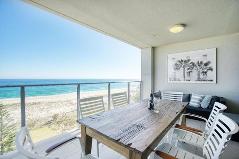 Absolute Kirra By EcoTime - Darwin Holiday 0