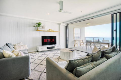 Absolute Kirra By EcoTime - Darwin Holiday 4