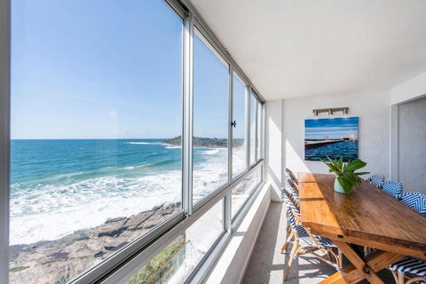 Absolute Oceanfront Yamba - Oceanstays - Darwin Holiday 3