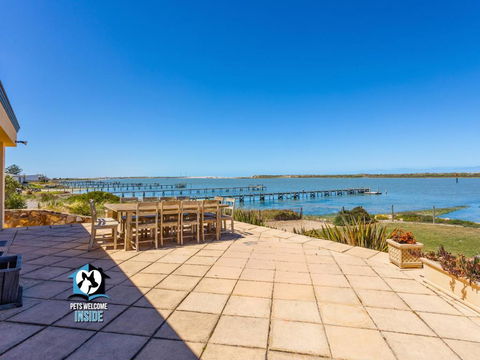 Absolute Water Frontage W/ Jetty + Boat Ramp - Darwin Holiday 4