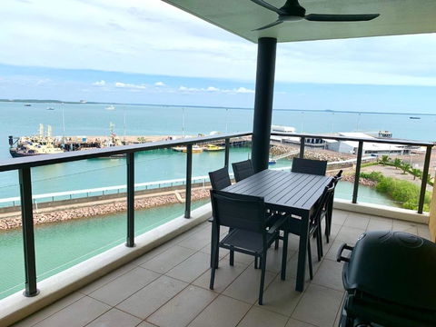 Absolute Waterfront - Tropical Oasis Over The Water - Darwin Holiday 1