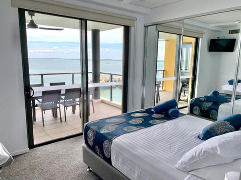 Absolute Waterfront - Tropical Oasis Over The Water - Darwin Holiday 4