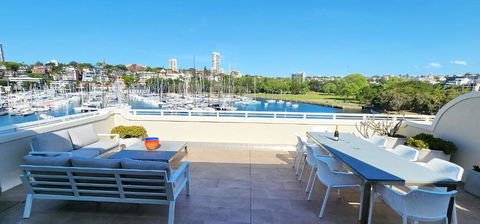 Absolute Waterfront With Oversized Private Terrace - Darwin Holiday 0