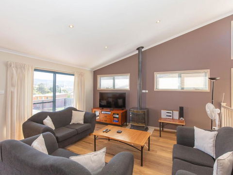 Acacia 5 2 Kirwan Close - Darwin Holiday 1