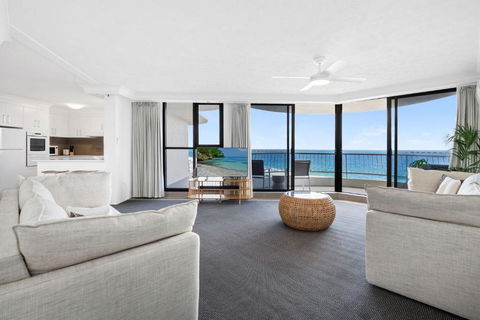 Acapulco Deluxe 2 Bedroom Apartment - CoastHM - Darwin Holiday 1