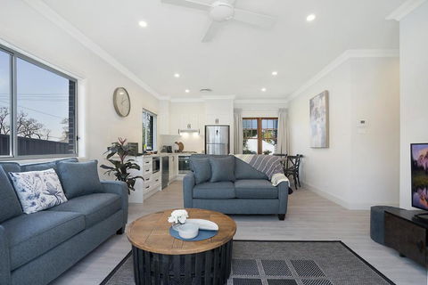 Accommodation Hunter - Adams Street Maitland - Darwin Holiday 3