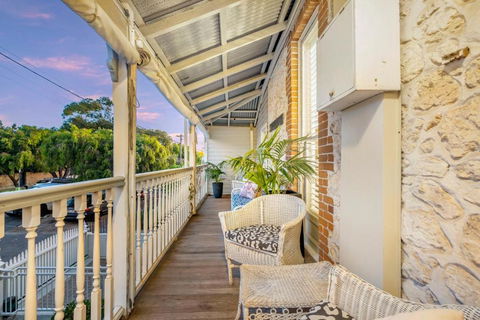 Accommodation In Fremantle - Darwin Holiday 3