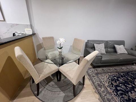 ADELAIDE CBD APARTMENT - 3BR, 2BATH & CARPARK - Darwin Holiday 4