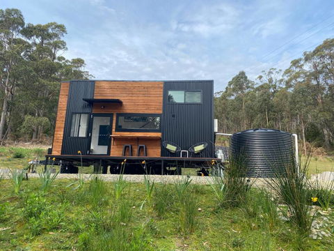 Adina Tiny House Bruny Island - Darwin Holiday 1