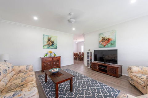 Admiralty Shores - LJHooker Yamba - Darwin Holiday 1