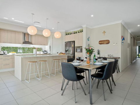 Adriatic Beach House - Darwin Holiday 2