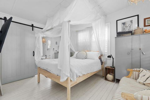 Adrift - Pet-friendly - 5 Min Walk To Bay - Rustic Charm - Darwin Holiday 2
