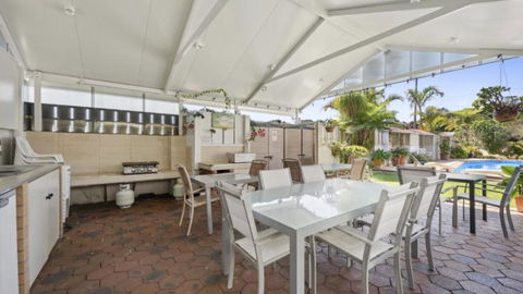 Affordable, Pool, Spa, Beach, Bbq, Sleeps 4 - Darwin Holiday 3