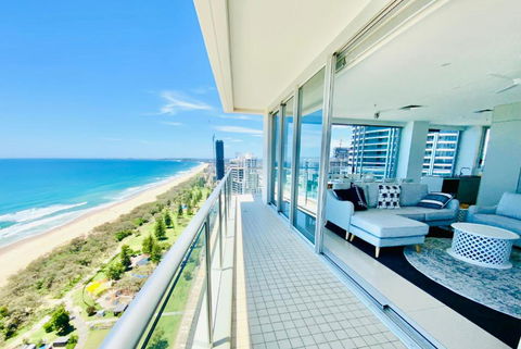Air On Broadbeach Beachfront 2Level Stunning Apartment With 180 Degree Views - Darwin Holiday 1
