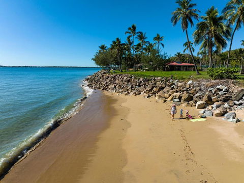 ABSOLUTE BEACH FRONT MACKAY - Blue Pacific - Darwin Holiday 3