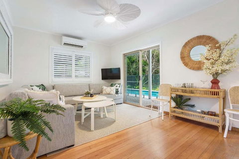 A Perfect Stay - Pompano House Byron Bay - Darwin Holiday 2