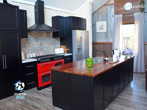 A Beautiful New Property, Walking Distance To The Beach In Esperance WA! - Darwin Holiday 4