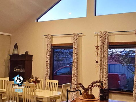 A Beautiful New Property, Walking Distance To The Beach In Esperance WA! - Darwin Holiday 3