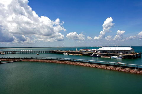 Absolute Waterfront - Tropical Aurora Top Floor Over The Water - Darwin Holiday 1
