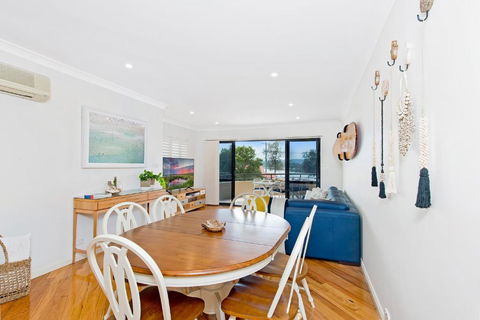 Adrift At Dolphin Cove Apt 5 - Riverfront Modern - Darwin Holiday 2