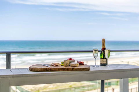 Absolute Beachfront Apartment 3B Pool Spa - Darwin Holiday 3