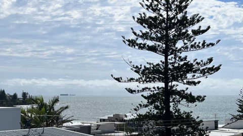 A Minutes Walk To The Beach! - Darwin Holiday 3