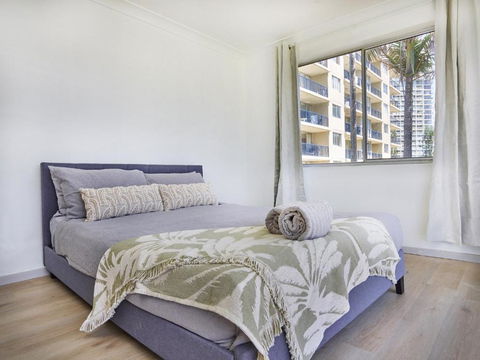 Affordable Accommodation In The Heart Of Surfers Paradise - Darwin Holiday 3