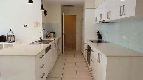 Aircon, Nespresso, Wine - Darwin Holiday 2
