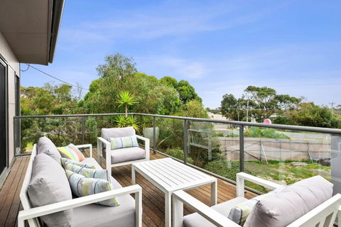 Aireys Delight - Darwin Holiday 4