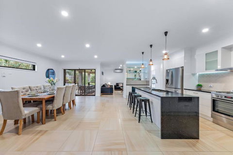 Airlie Beach Home - Darwin Holiday 3