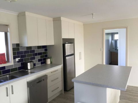 Airy Beach Escape In Ventnor - Darwin Holiday 4