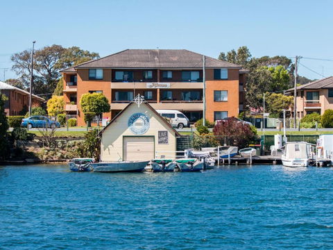 Akuna 3 Ground Floor Opposite Wallis Lake - Darwin Holiday 0