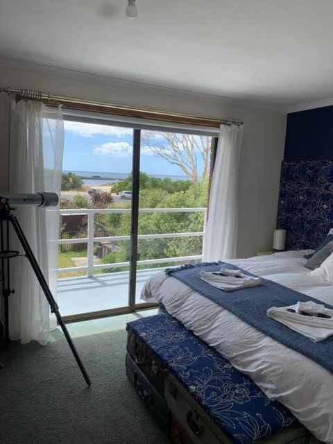 Al Mare - Mediterranean 4BR Retreat By The Sea - Darwin Holiday 0