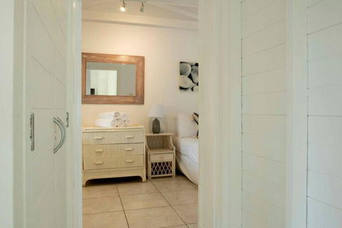 Alani - Absolute Beachfront - Sleeps Up To 10 - Darwin Holiday 4