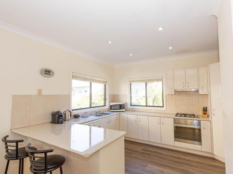 Alaska 2 8 Poley Cow Lane - Darwin Holiday 2