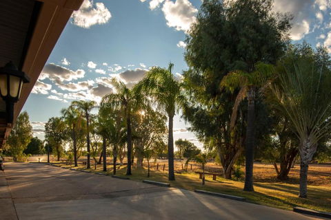 Albert Park Motor Inn-KING BEDS-POOL-SHADED PARKING - Darwin Holiday 2