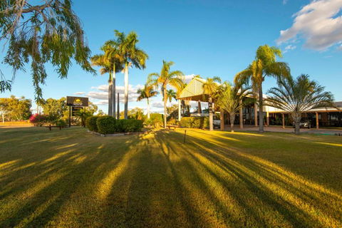 Albert Park Motor Inn-KING BEDS-POOL-SHADED PARKING - Darwin Holiday 0