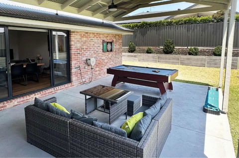 Albury Oasis - Darwin Holiday 0
