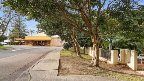 Alemar Close To Beach, Shops And Cafes Accom Holidays - Darwin Holiday 2