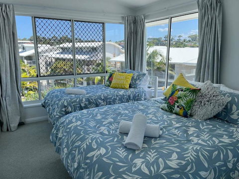 Alex Heads Beachfront Resort 2 Bedroom Apartment - Darwin Holiday 2
