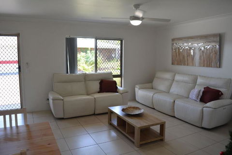 Alice Street 1, Unit 1, Currimundi - Darwin Holiday 0