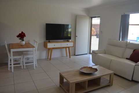 Alice Street 1, Unit 1, Currimundi - Darwin Holiday 2