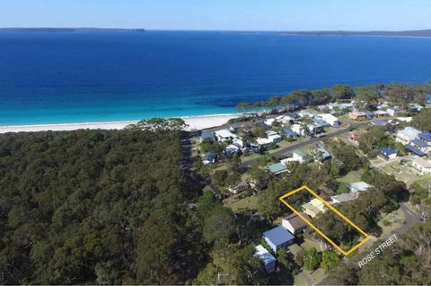 All Decked Out At Hyams Beach By Experience Jervis - Darwin Holiday 0