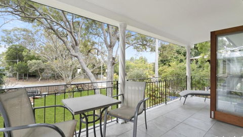 All Of Bribie Islands Highlights At Your Door Step - Darwin Holiday 0