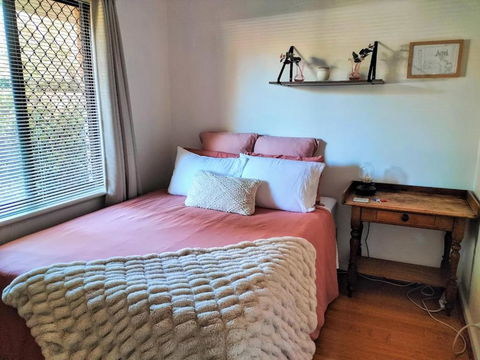 All The Comforts By The Lake - Darwin Holiday 0