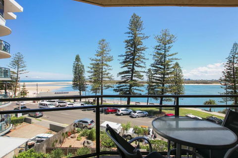 Allamanda, Unit 11, 32 Esplanade, Bulcock Beach - Darwin Holiday 0